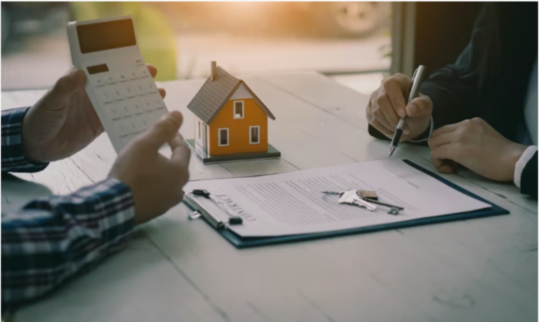 Oil price surge lifts mortgage rates to near year-high level