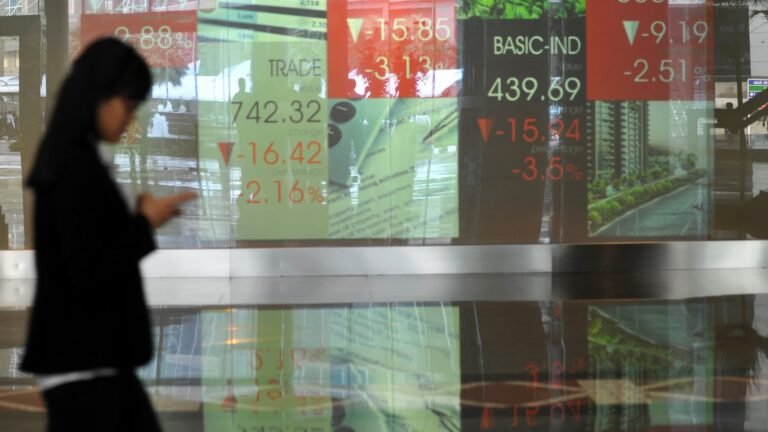 Indonesian stocks enter a bull market on rally from five-year low
