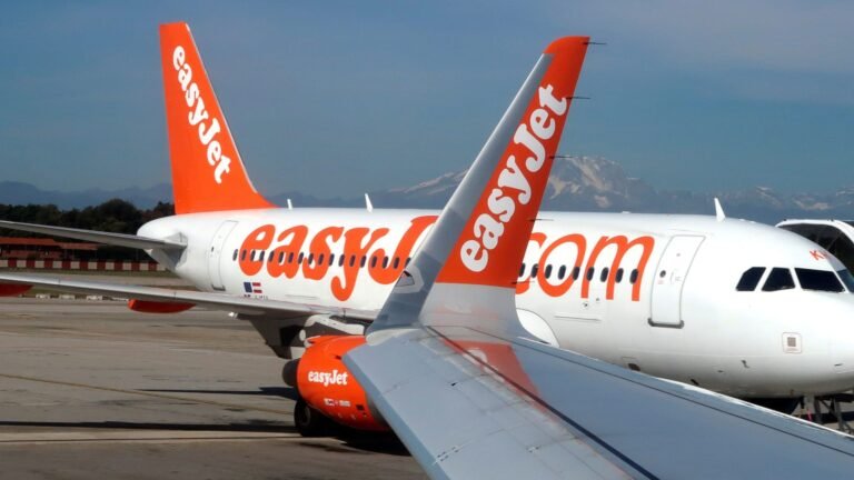 EasyJet weighs $7.7 billion rival takeover offer from Apollo