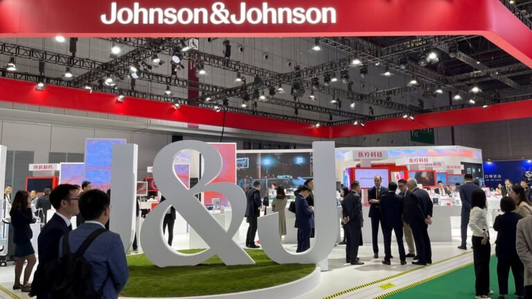 AI stocks rebound, and why J&J’s earnings guidance cut is not cause for concern