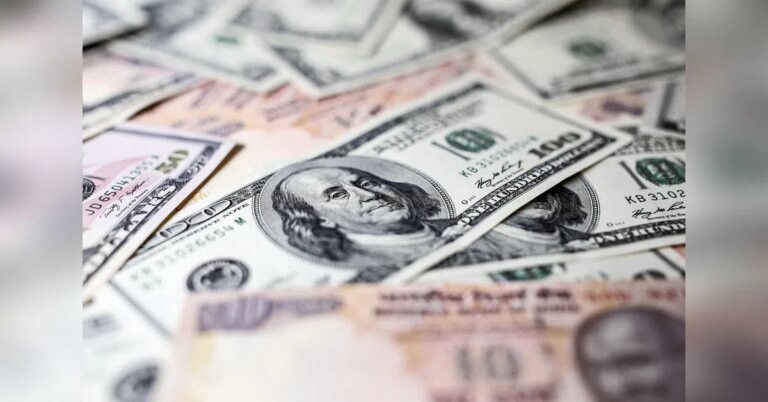 India’s foreign exchange reserves rise by $7.26 billion to $674.19 billion | Finance News