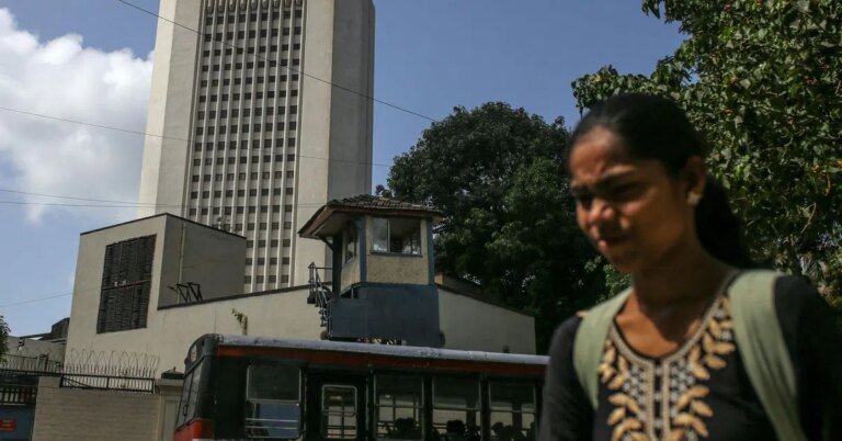 India asks state-owned banks to step up foreign currency deposits | Finance News