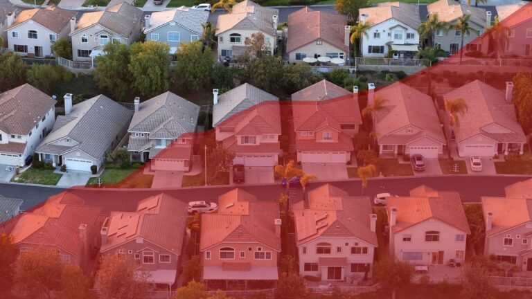 Mortgage Applications Dip as Rates Stay Above 6%, Discouraging Refinancing | Real Estate News & Insights