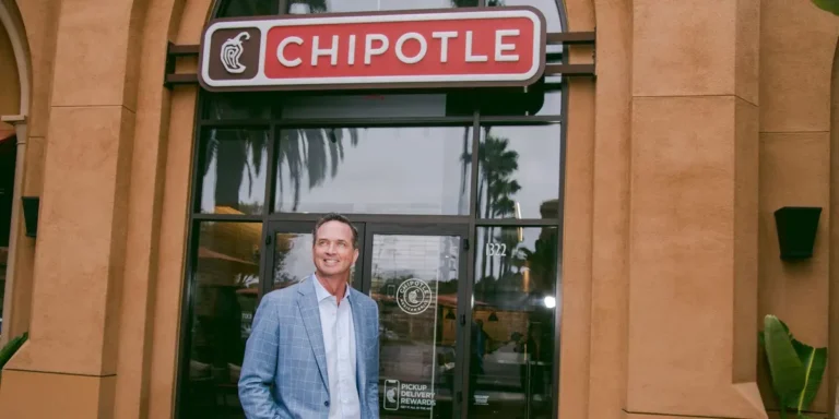 A Day in the Life of Chipotle’s COO, Who Visits a Dozen Stores a Week