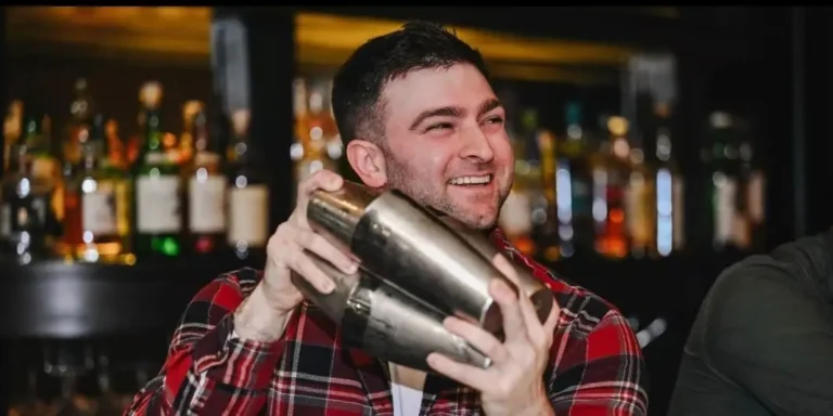 He Found Success and Happiness Running a Tiki Bar in Southwest China