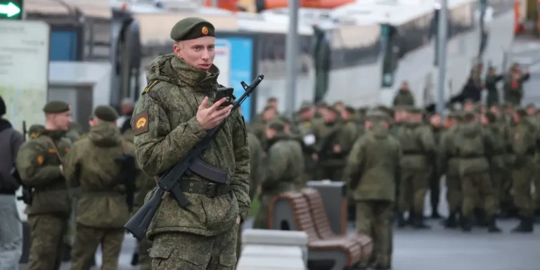 Russian Troops Live an Average of 30 Minutes on Battlefield: CIA Chief