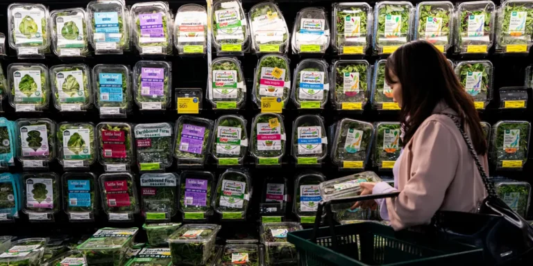 Taylor Farms Pulls Lettuce Tied to Cyclospora Outbreak