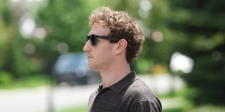 These Charts Show How Head Count Is Changing at Big Tech Companies