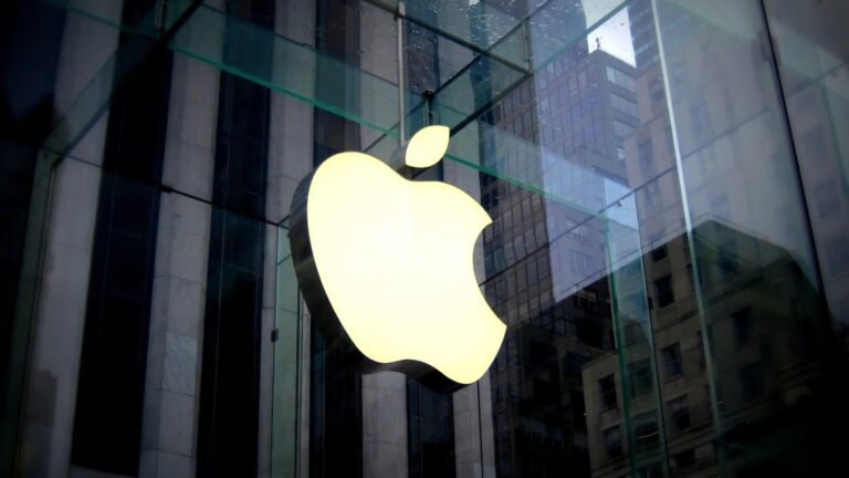 Apple left fake bitcoin wallet on App Store after $875,000 theft report, lawsuit says