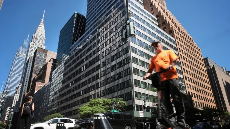 Recent Grad Gets Rude Welcome to NYC During Pfizer Building Scare
