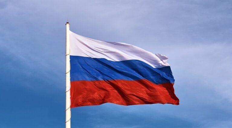 Russia Allows Licensed Forex Dealers to Offer Crypto CFDs, but Only to Qualified Investors