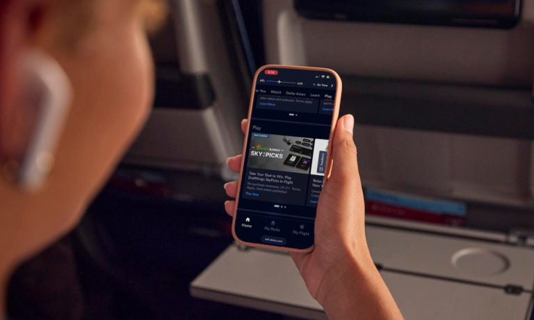 Delta, DraftKings Add Sports Contests to In-Flight Entertainment