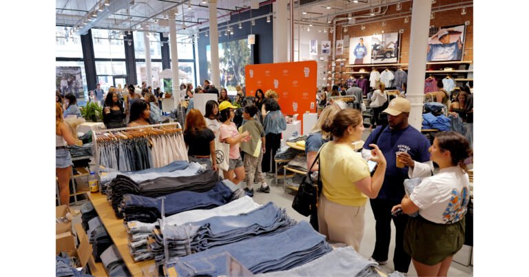 PACSUN CELEBRATES NEW DENIM COLLECTION AND BACK-TO-SCHOOL SEASON WITH SOHO FLAGSHIP EXPERIENCE