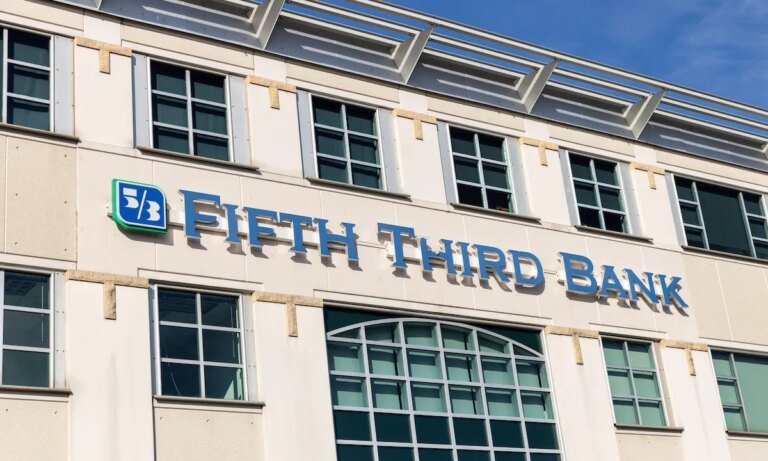 Banks Tap FinTechs and Embedded Finance for Deposits