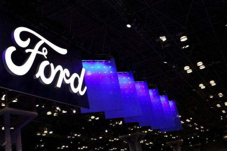 Ford, Canada’s Unifor reach tentative deal on labor contract