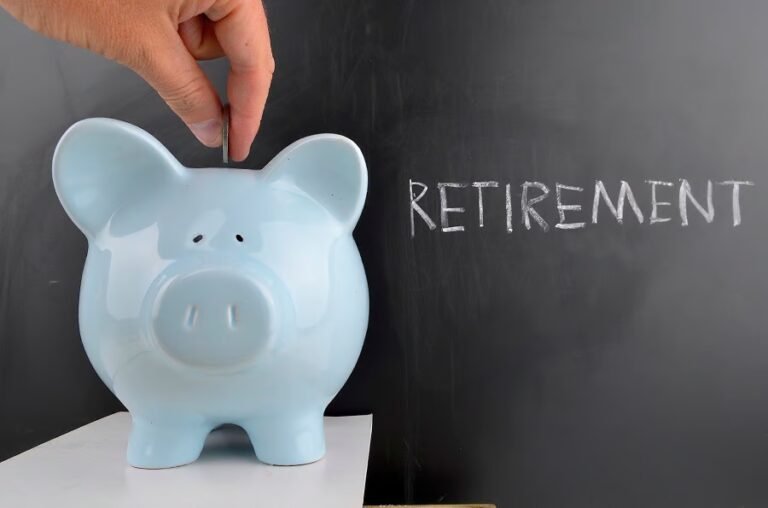 Advisors cut retiree regrets in half, but just one in four Americans use one