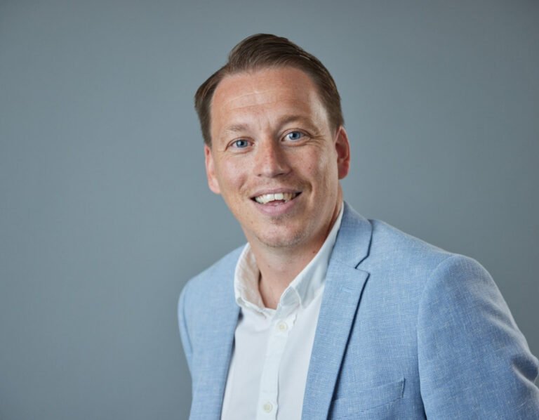 Landbay launches telephone support team – Mortgage Strategy