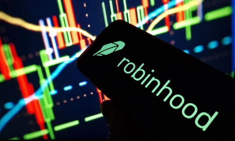 Robinhood Weighs Its First Sale of Card Receivables-Backed Bond