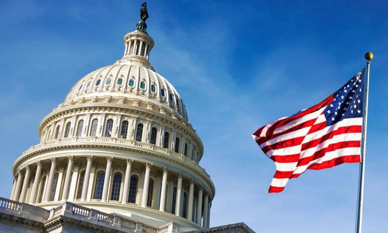 Crypto Advocates Push Senate to Pass CLARITY Act Before Aug.