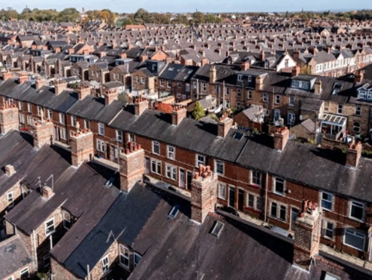 UK mortgage approvals rebound in June but credit data continues to point to worrying signals