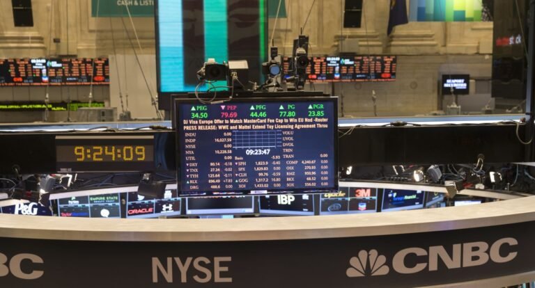 Stocks Pressured as US-Iran Hostilities Resume