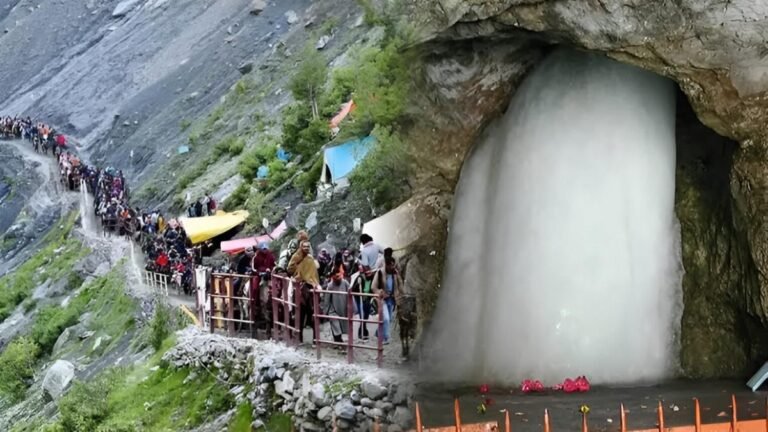 Amarnath, Vaishno Devi & Shiv Khori Yatras Suspended Due to Heavy Rain Alert; When Will Pilgrimages Resume? Check Amarnath Yatra Updates