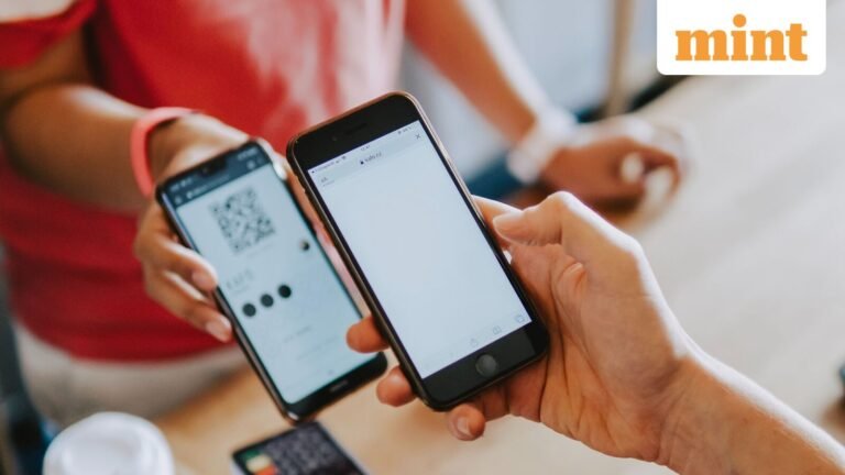 UPI vs Credit Cards: Experts explain how to choose right payment method for everyday spending