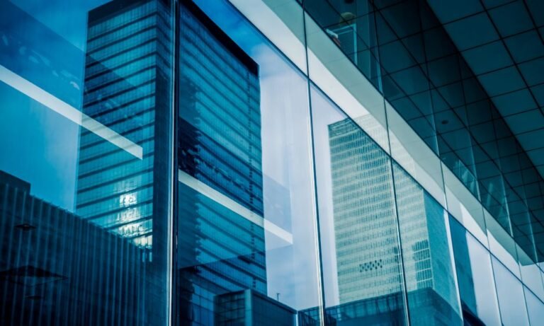 Investors resist SEC move to halve reporting frequency