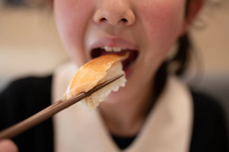 Kura Sushi: Traffic Declines And Inflation Pressures (Rating Downgrade)