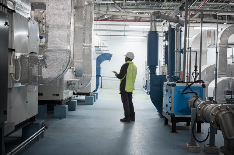 Johnson Controls Stock: Growth High Data Center Demand Technical Concerns Loom (NYSE:JCI)