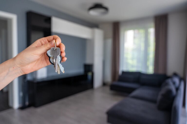 Existing Single-Family Homes Supply Jumps To 10-Year High, Sales Slip Deeper Into Deep Freeze; Mortgage Rates Rise To 6.49%
