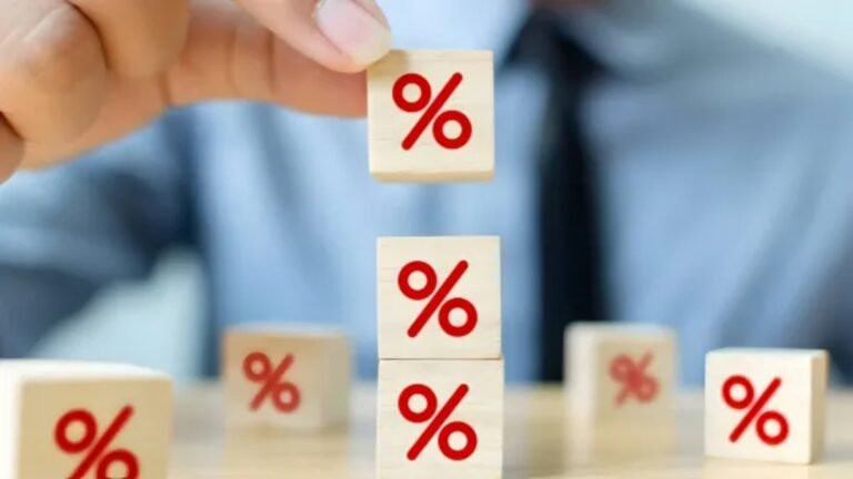 Best NRE FD Rates for NRIs: SBI, HDFC, ICICI, PNB & More; Which Bank Offers the Best Returns? FD Calculator Here