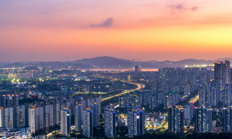 Korea’s chip slump erases a diversification play Canadian advisors long trusted