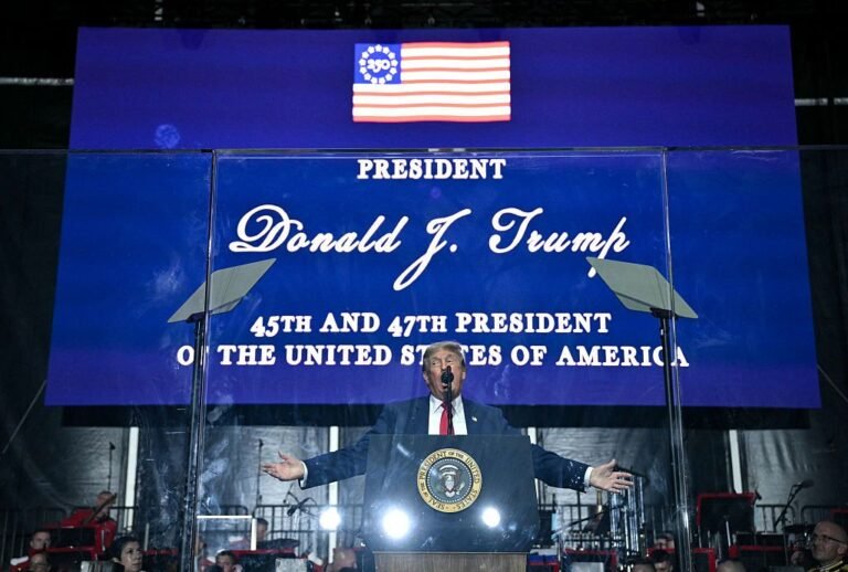 L’État, c’est Trump – how America’s “Sun King” is cashing in