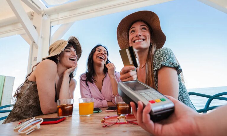 Summer Travel Spending Gives Rewards a Bigger Role