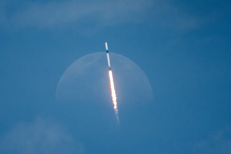 Should You Buy SpaceX Stock Below $135 Per Share? Here’s What History Says.