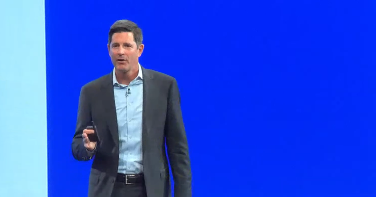 Schwab vacuums up assets, says there’s plenty to share with RIAs