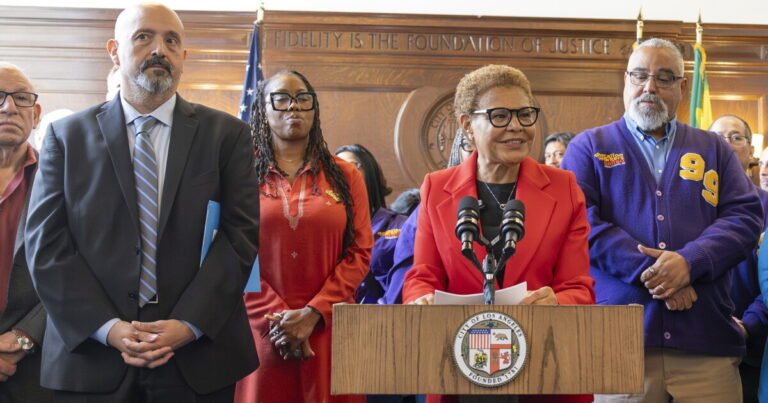 LAUSD’s ratings take a hit amid fiscal woes