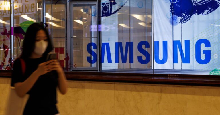 Samsung launches Galaxy credit card to rival Apple Card