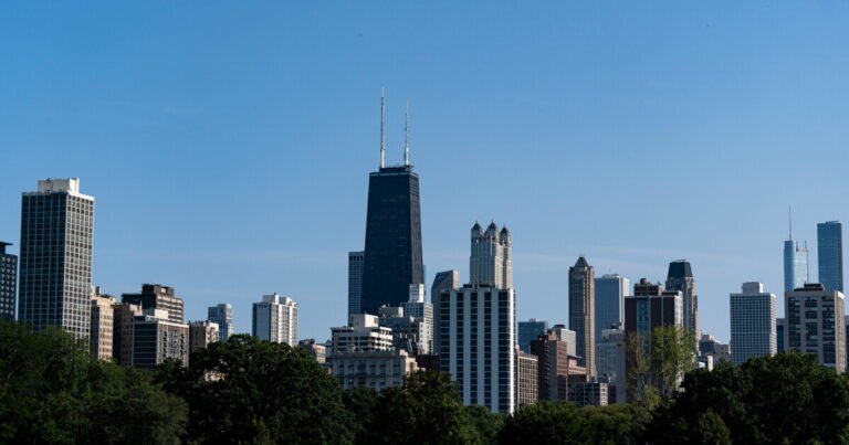 Chicago midyear budget shows gap, aldermen accuse mayor