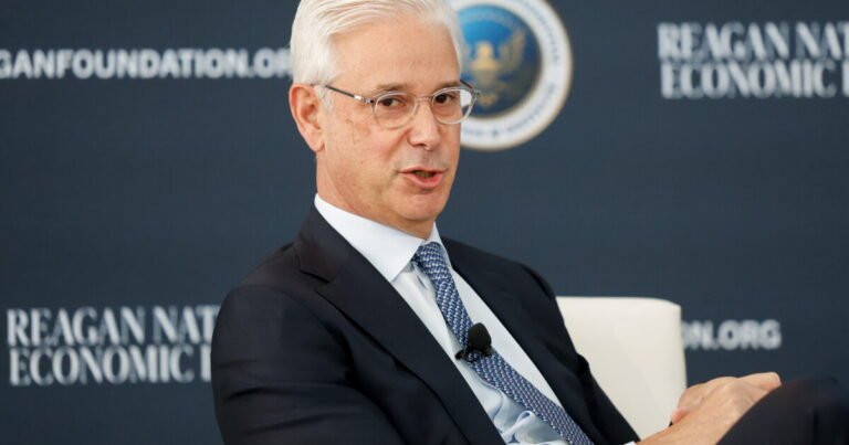 The San Francisco-based banking giant remains on track to hit its $50 billion spread income target for all of 2026, CEO Charlie Scharf told analysts.