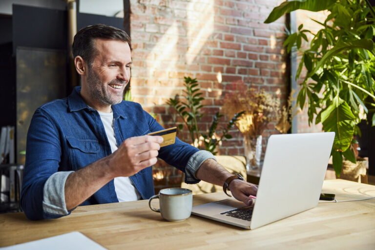 These Credit Card Combos Can Maximize Your Rewards | Credit Cards