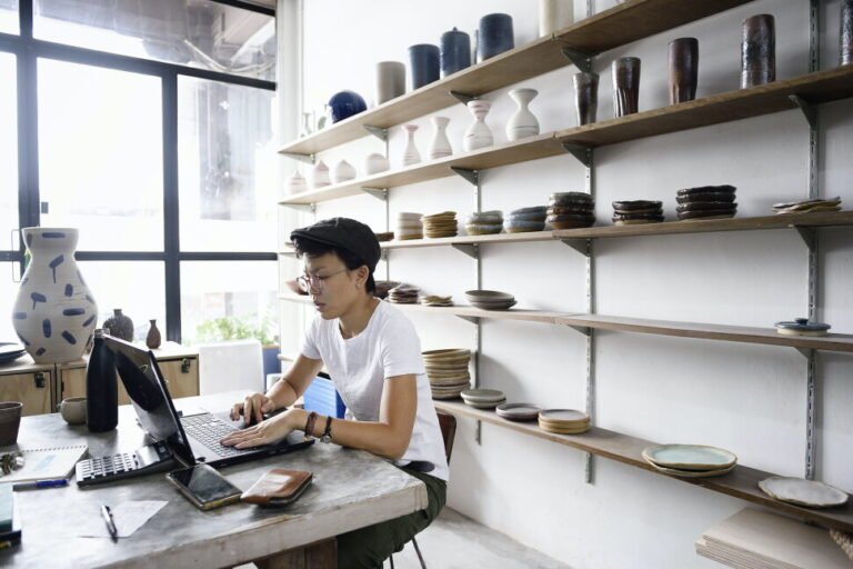 The Entrepreneur’s Lifeline: Using Business Credit to Protect Your Personal Credit | Credit Cards